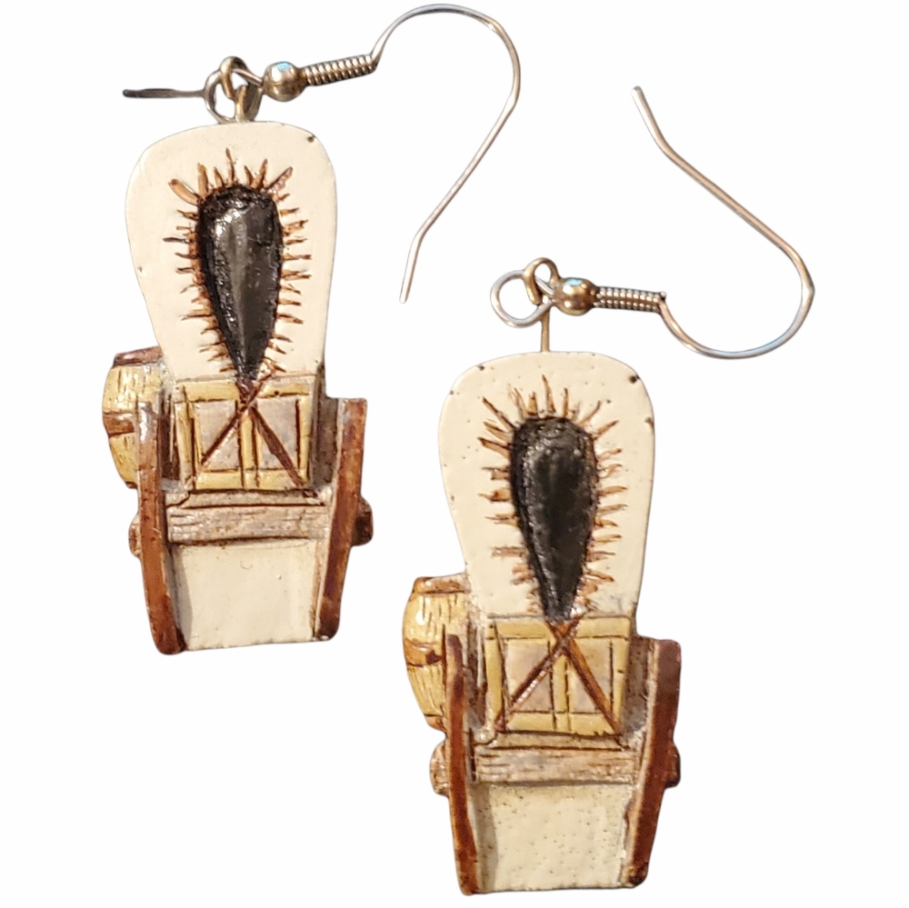 Old Western Covered Wagon Pierced Earrings Lightweight Wood Brown Black - Picture 2 of 4